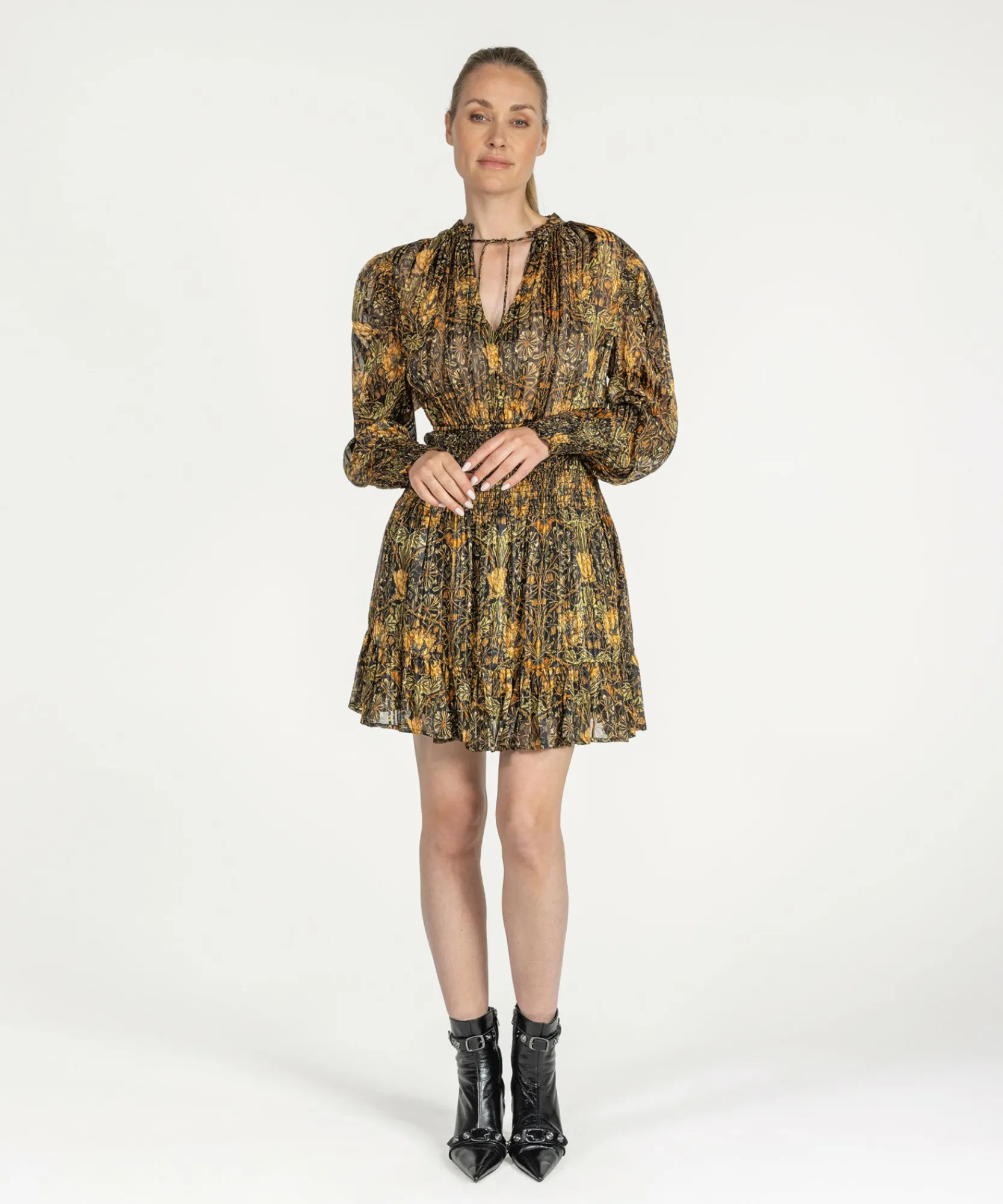 Deela Floral Rose-IBANA