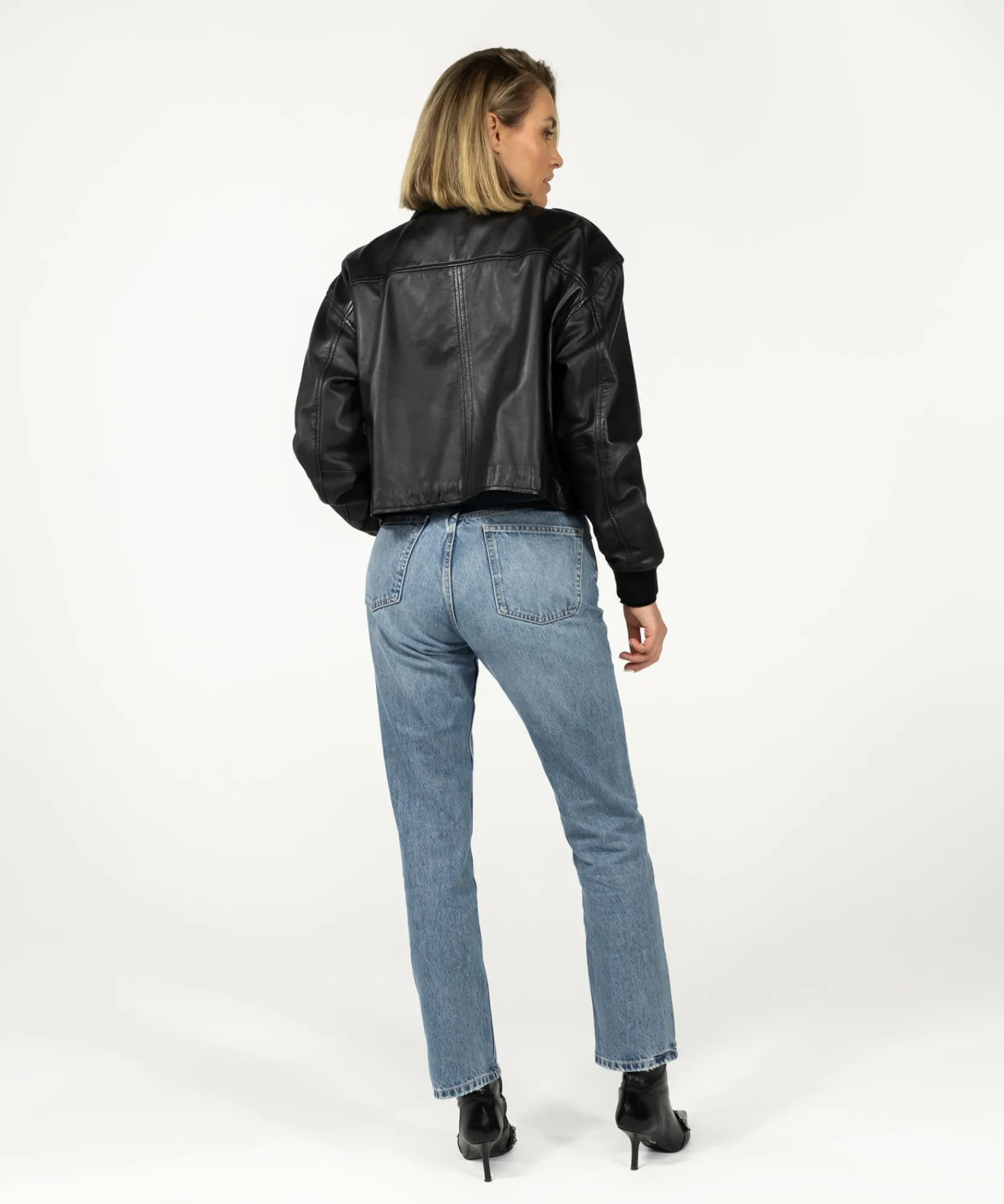 Jadira Black-IBANA Online