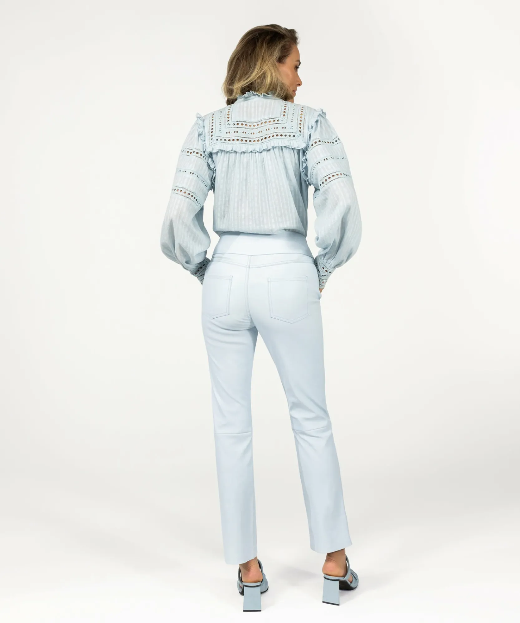 Pell Soft Blue-IBANA