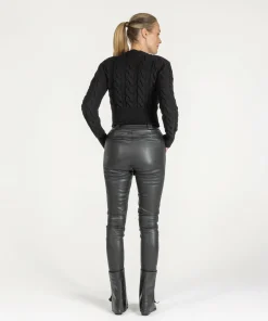 Tamra Black-IBANA Hot